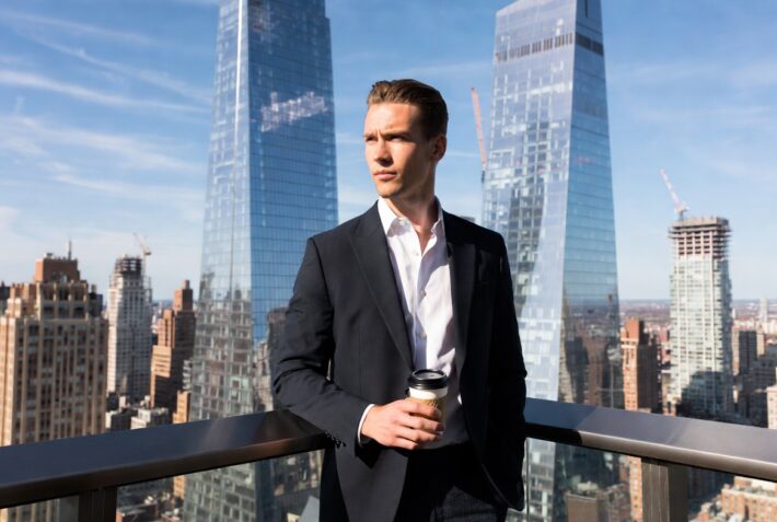 Три знака Зодиака, которые всегда владеют своими эмоциями